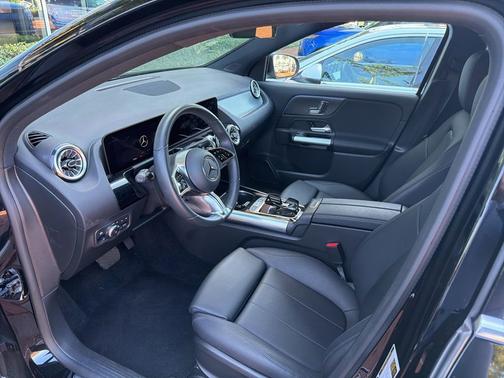 2025 Mercedes-Benz GLA 250 Base