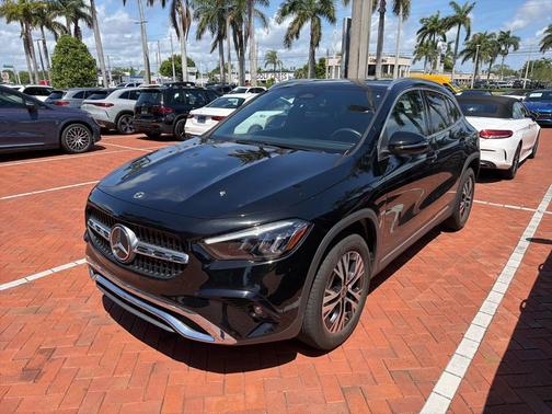 Night Black 2025 Mercedes-Benz GLA 250
