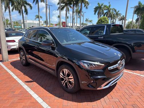 Night Black 2025 Mercedes-Benz GLA 250