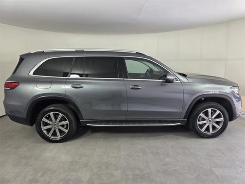 2023 Mercedes-Benz GLS 450 