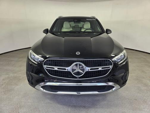 Black 2025 Mercedes-Benz GLC 300 Base