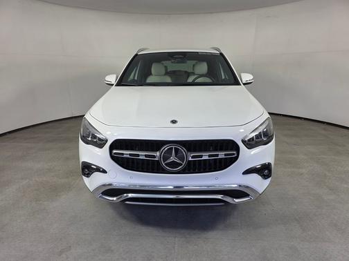 Polar White 2025 Mercedes-Benz GLA 250 Base