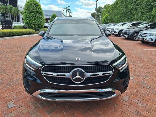 2024 Mercedes-Benz GLC 300 