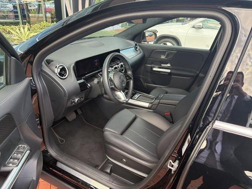 2025 Mercedes-Benz GLA 250 Base