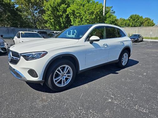 2025 Mercedes-Benz GLC 300 4MATIC