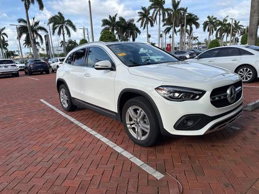 Polar White 2022 Mercedes-Benz GLA 250