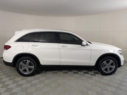 2022 Mercedes-Benz GLC 300