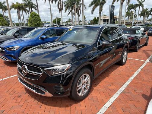 2025 Mercedes-Benz GLC 300 Base