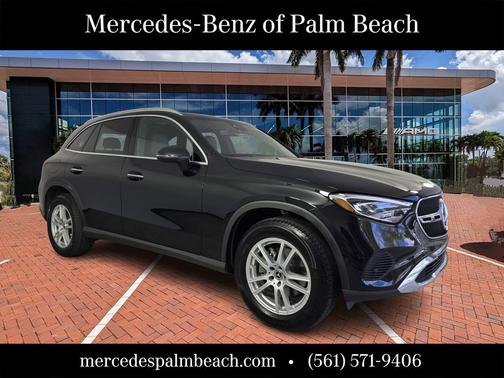 Black 2025 Mercedes-Benz GLC 300