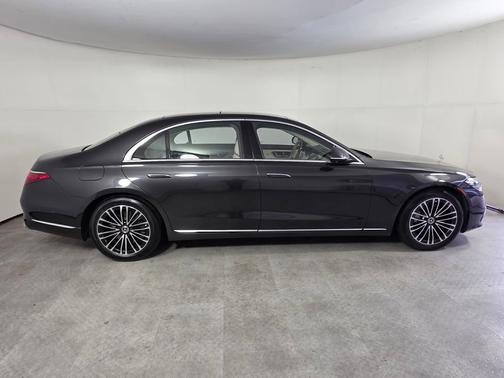 Graphite Grey Metallic 2021 Mercedes-Benz S-Class