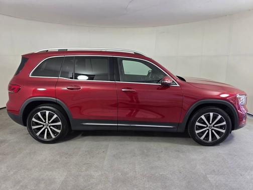 2020 Mercedes-Benz GLB 250 