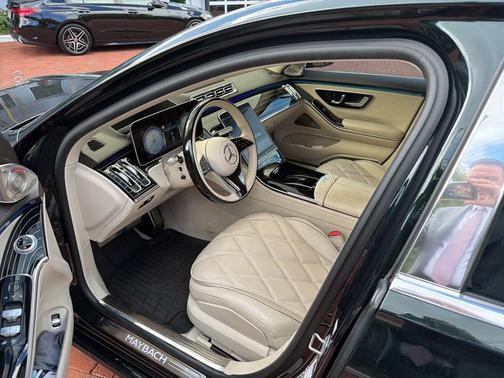 2023 Mercedes-Benz Maybach S 680 
