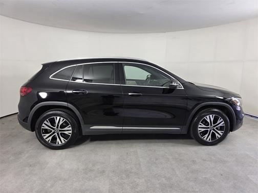 2025 Mercedes-Benz GLA 250 Base