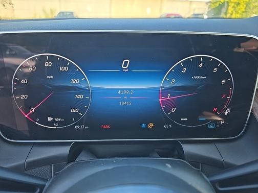 2025 Mercedes-Benz GLC 300 