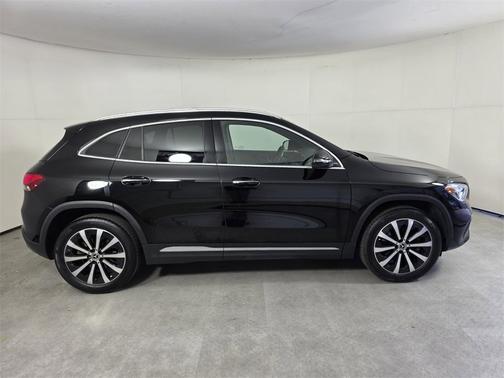 2023 Mercedes-Benz GLA 250 