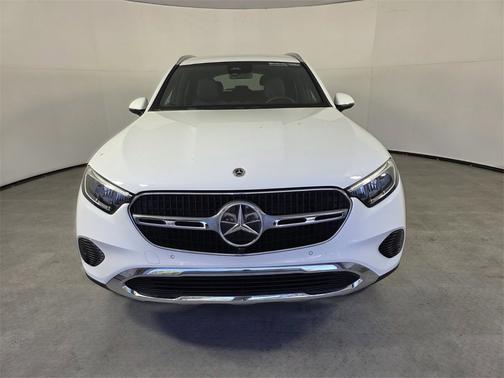 2025 Mercedes-Benz GLC 300 