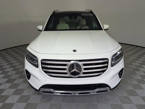 2024 Mercedes-Benz GLB 250