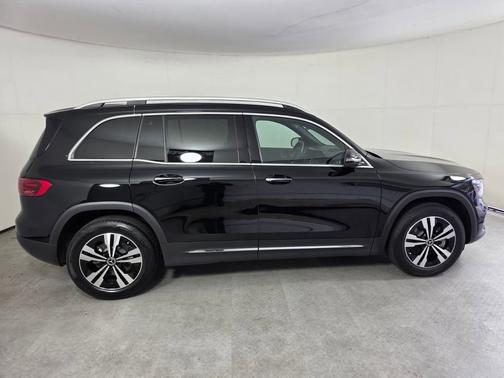 2025 Mercedes-Benz GLB 250 Base