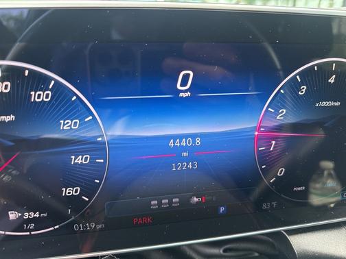 2025 Mercedes-Benz GLC 300 
