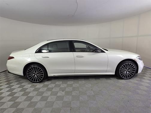 2023 Mercedes-Benz S-Class 
