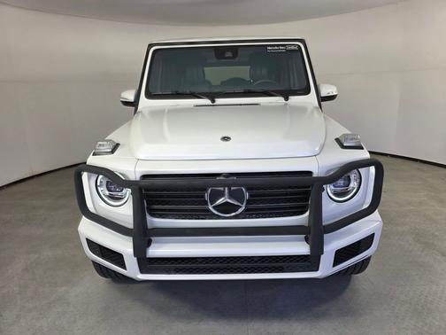 MANUFAKTUR  Moonlight White Magno 2024 Mercedes-Benz G-Class