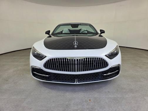 MANUFAKTUR moonlight white magno (White Ambiance) 2026 Mercedes-Benz Maybach SL 680 Monogram Series