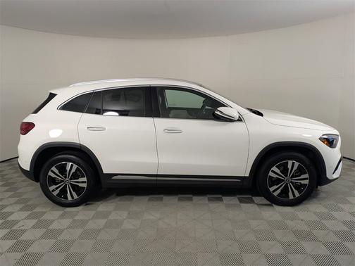 2025 Mercedes-Benz GLA 250 