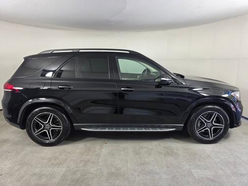 Black 2023 Mercedes-Benz GLE 450 4MATIC
