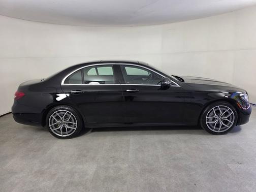 2022 Mercedes-Benz E-Class 