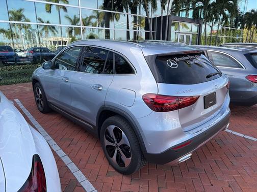 2025 Mercedes-Benz GLA 250 4MATIC