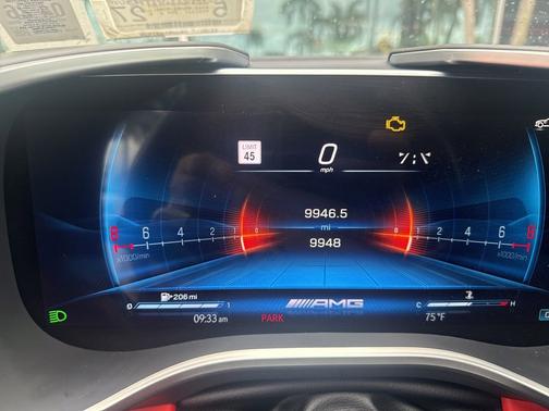 MANUFAKTUR Moonlight White Metallic 2022 Mercedes-Benz AMG SL 55 Base