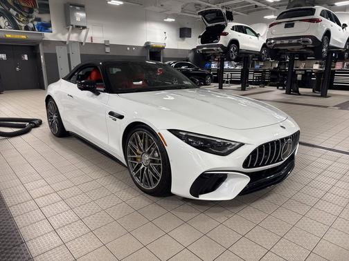 MANUFAKTUR Moonlight White Metallic 2022 Mercedes-Benz AMG SL 55 Base