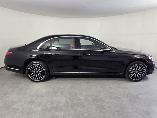 2023 Mercedes-Benz S-Class 