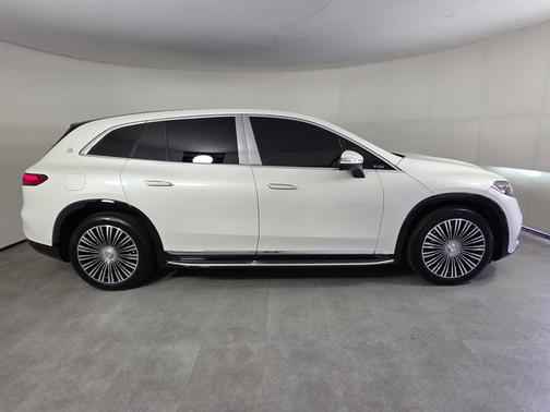 2024 Mercedes-Benz Maybach EQS 680 