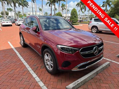 2025 Mercedes-Benz GLC 300 4MATIC
