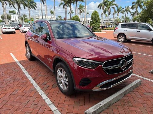 2025 Mercedes-Benz GLC 300 4MATIC