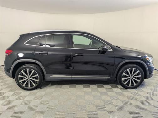 2022 Mercedes-Benz GLA 250
