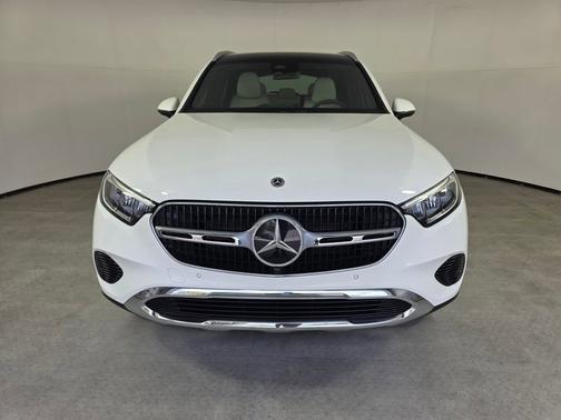 2025 Mercedes-Benz GLC 300 Base