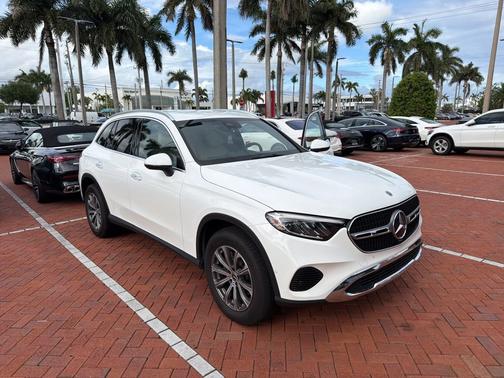 2025 Mercedes-Benz GLC 300 Base