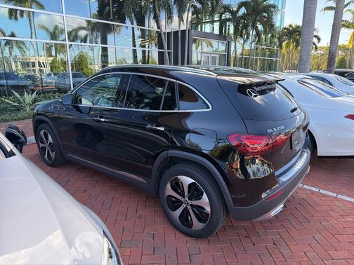 2025 Mercedes-Benz GLA 250 