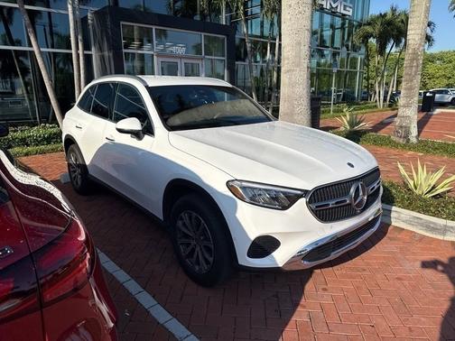 2024 Mercedes-Benz GLC 300
