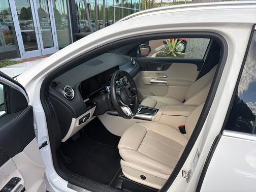 2025 Mercedes-Benz GLA 250 Base