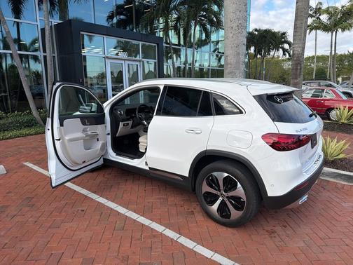 2025 Mercedes-Benz GLA 250 Base