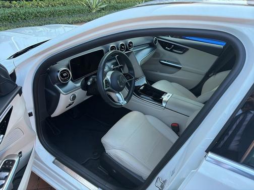 2025 Mercedes-Benz C-Class 