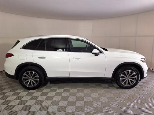 2024 Mercedes-Benz GLC 300 Base