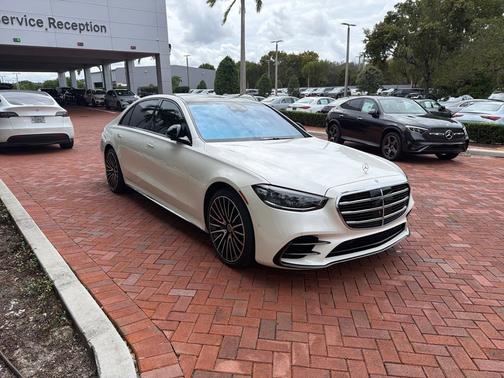 2023 Mercedes-Benz S-Class 
