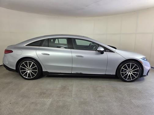 Cirrus Silver Metallic 2022 Mercedes-Benz EQS 450+ Base