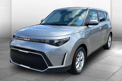 Steel Gray 2025 Kia Soul LX