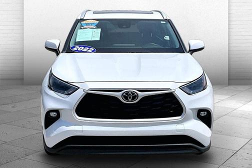 Wind Chill Pearl 2022 Toyota Highlander XLE