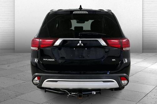 2020 Mitsubishi Outlander SE